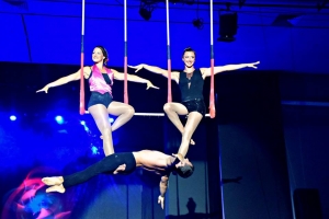 Equipe cirque - Celia, Flora et Yvan