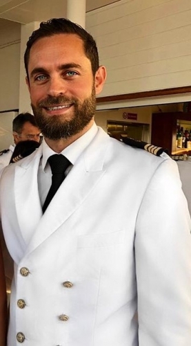 000000000000000000Club Med 2 Le Commandant.jpg
