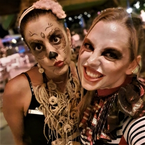 Adeline CDV et Roxane, Halloween Girls