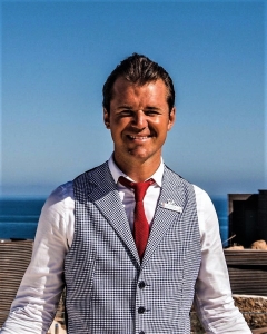 Andrea, Chef de Village